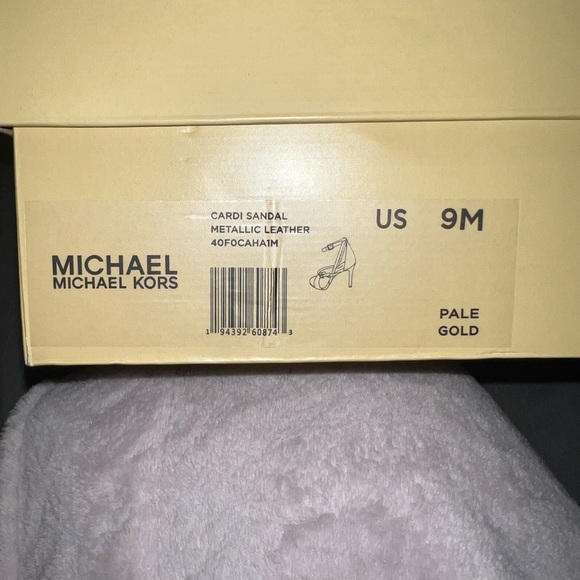 Gold Micheal Kors Heels! - Picture 10 of 10